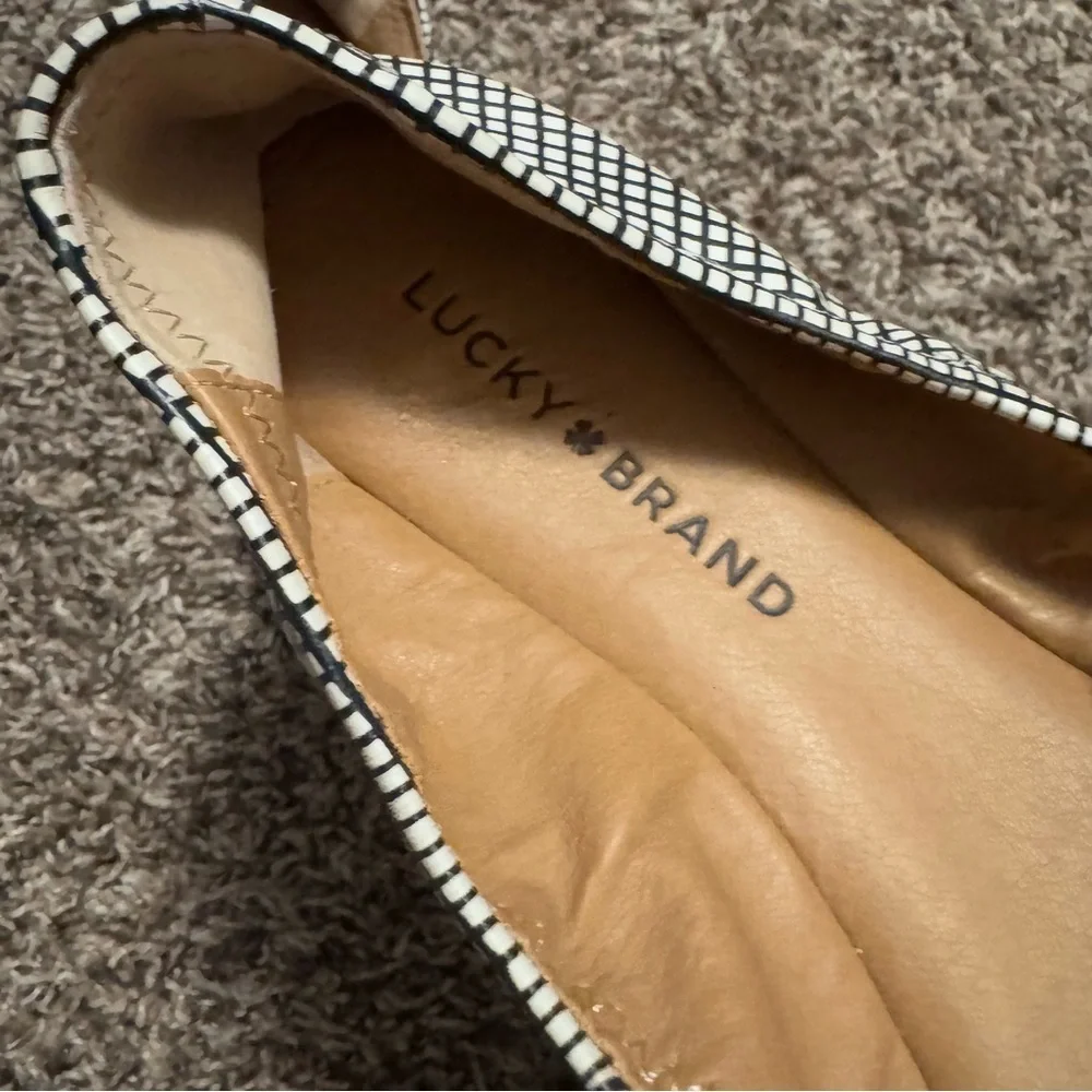 Lucky Brand grid pattern Emmie ballet flats Size 7.5